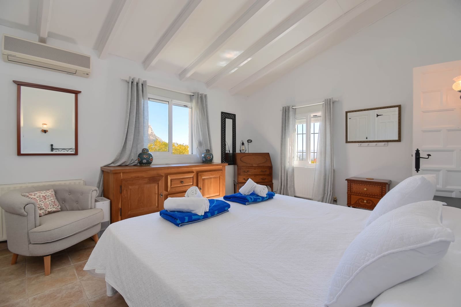 3 slaapkamer Villa voor vakantieverhuur in Jesus Pobre met zwembad garage - € 743 (Ref: 6714659)