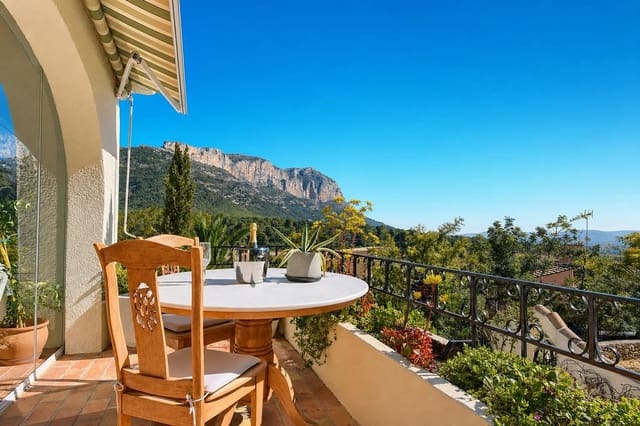 3 makuuhuone Huvila lomavuokrausta paikassa Jesús Pobre, Dénia mukana uima-altaan 
autotalli - 743 € (Ref: 6714659)