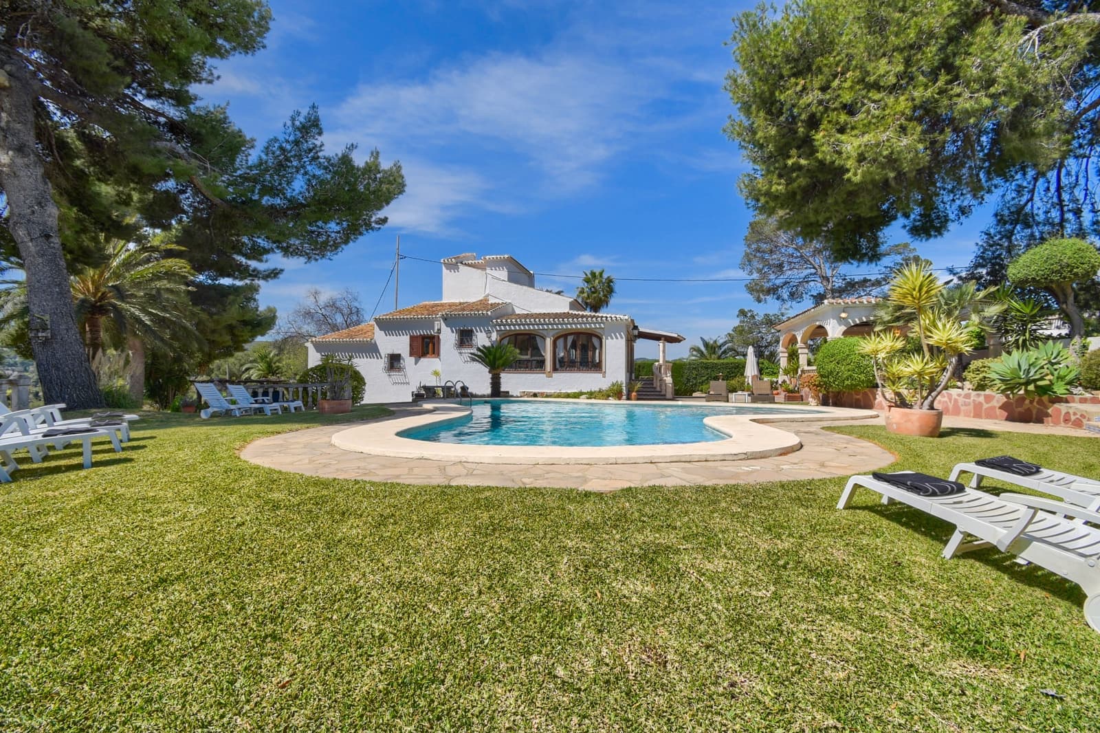 5 bedroom Villa for holiday rental in Javea / Xabia with pool garage - € 1,773 (Ref: 6774466)