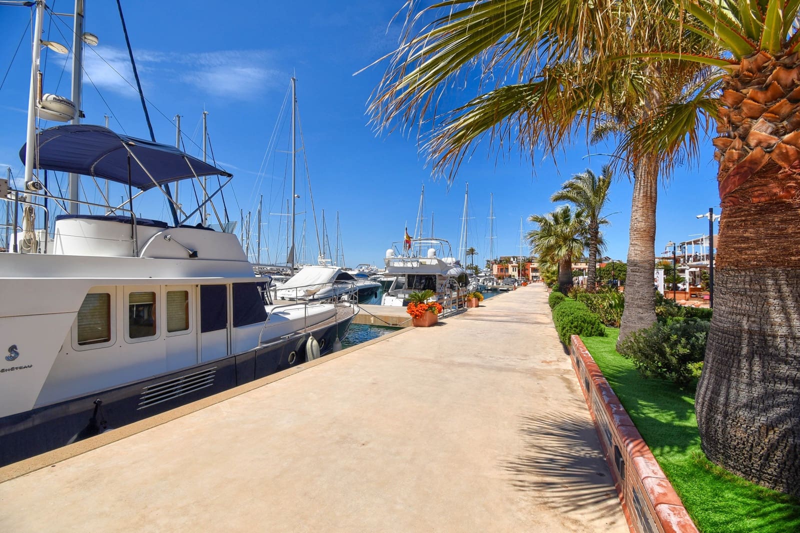 2 quarto Apartamento para arrendamento para férias em Denia com Garagem - 640 € (Ref: 6822107)