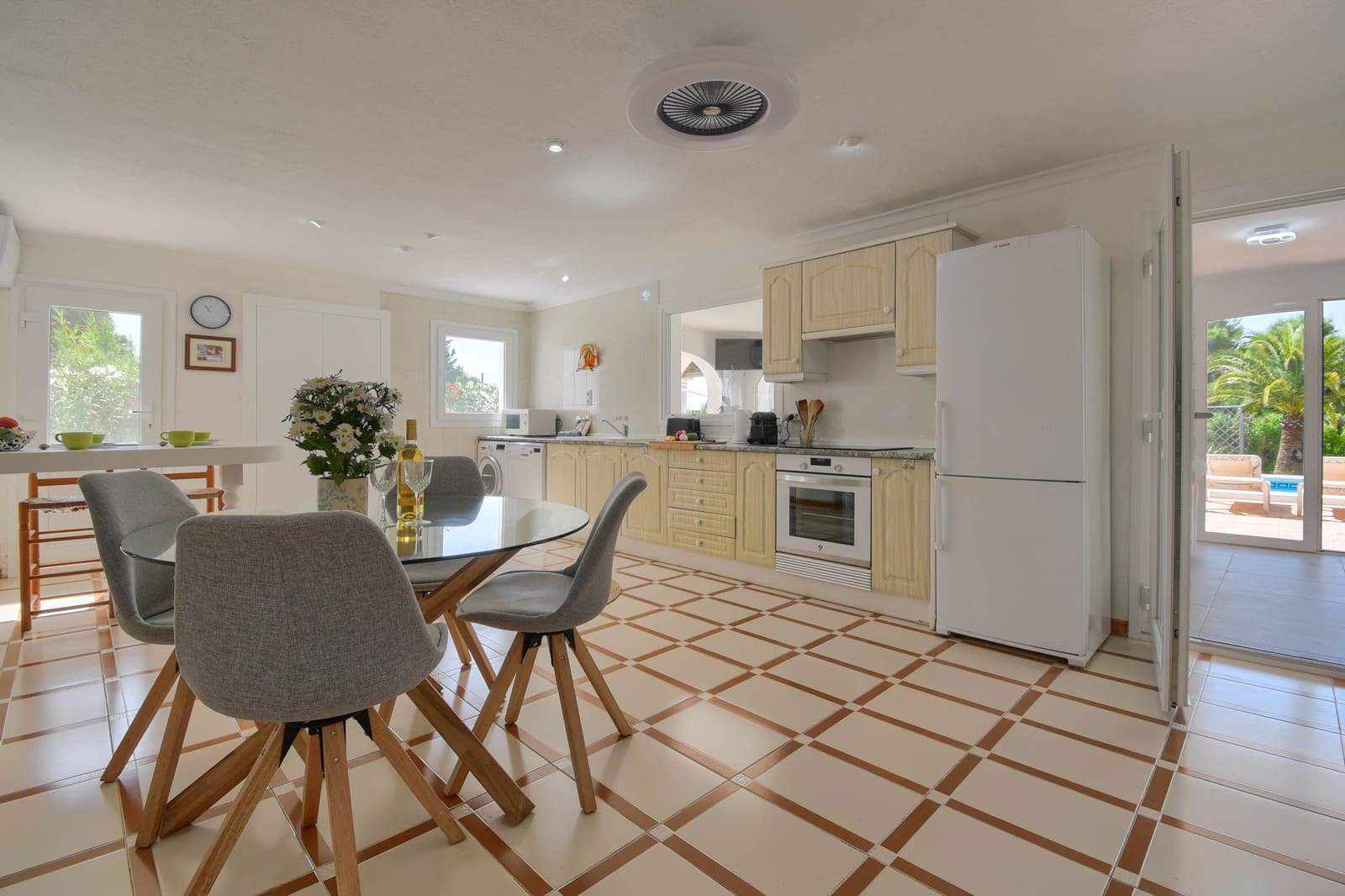 3 bedroom Villa for holiday rental in Javea / Xabia with pool garage - € 1,076 (Ref: 6931128)