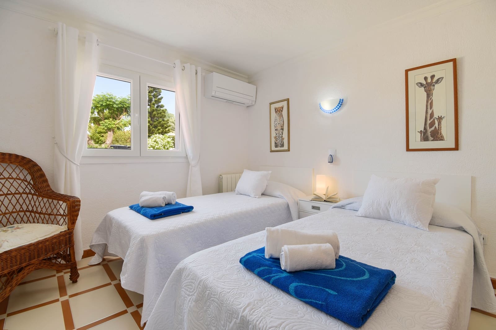 3 bedroom Villa for holiday rental in Javea / Xabia with pool garage - € 1,076 (Ref: 6931128)
