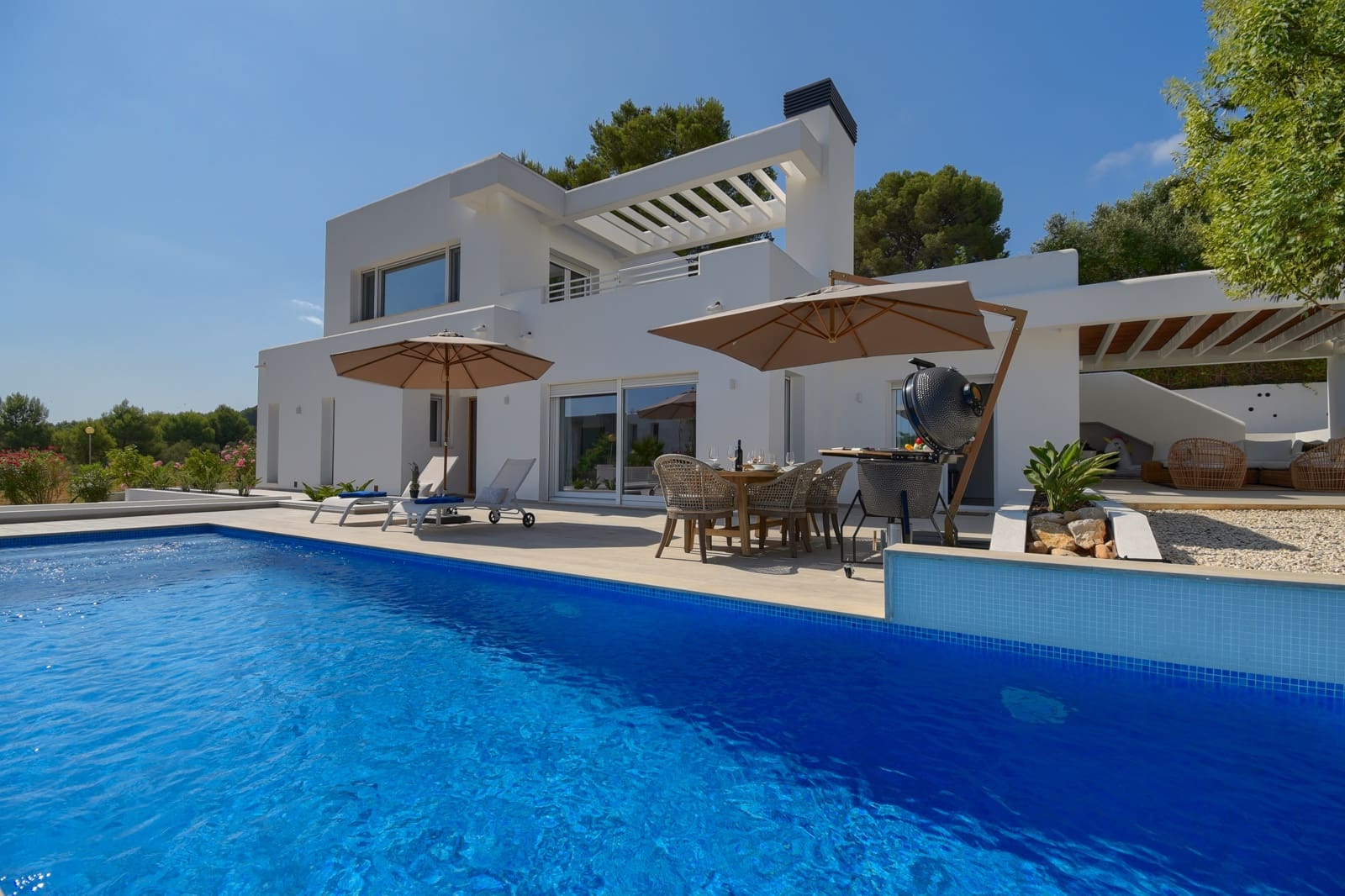 3 Zimmer Ferienvilla in Javea / Xabia mit Pool Garage - 1.066 € (Ref: 7006806)