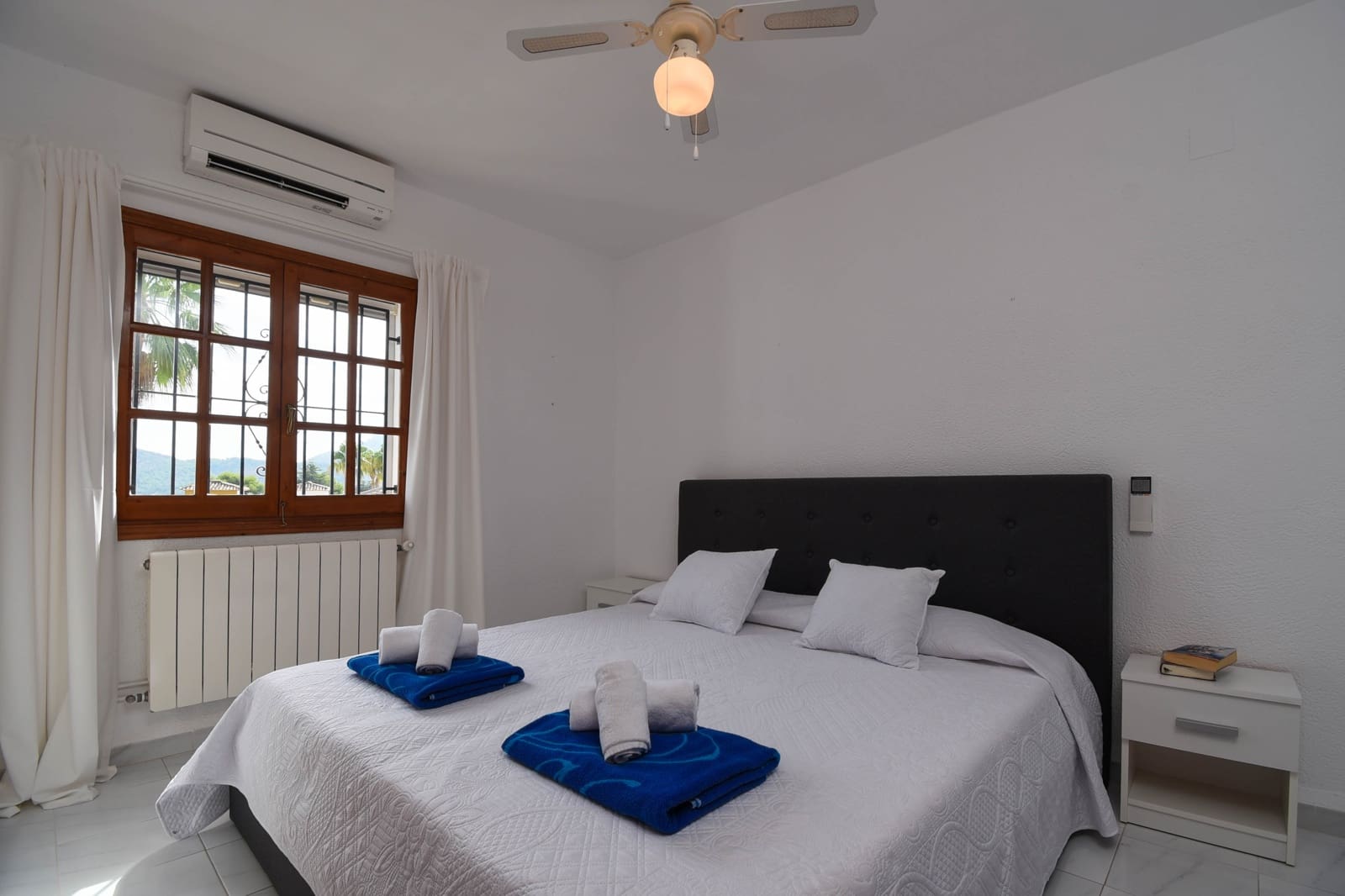 3 bedroom Townhouse for holiday rental in La Sella with pool garage - € 773 (Ref: 7006807)