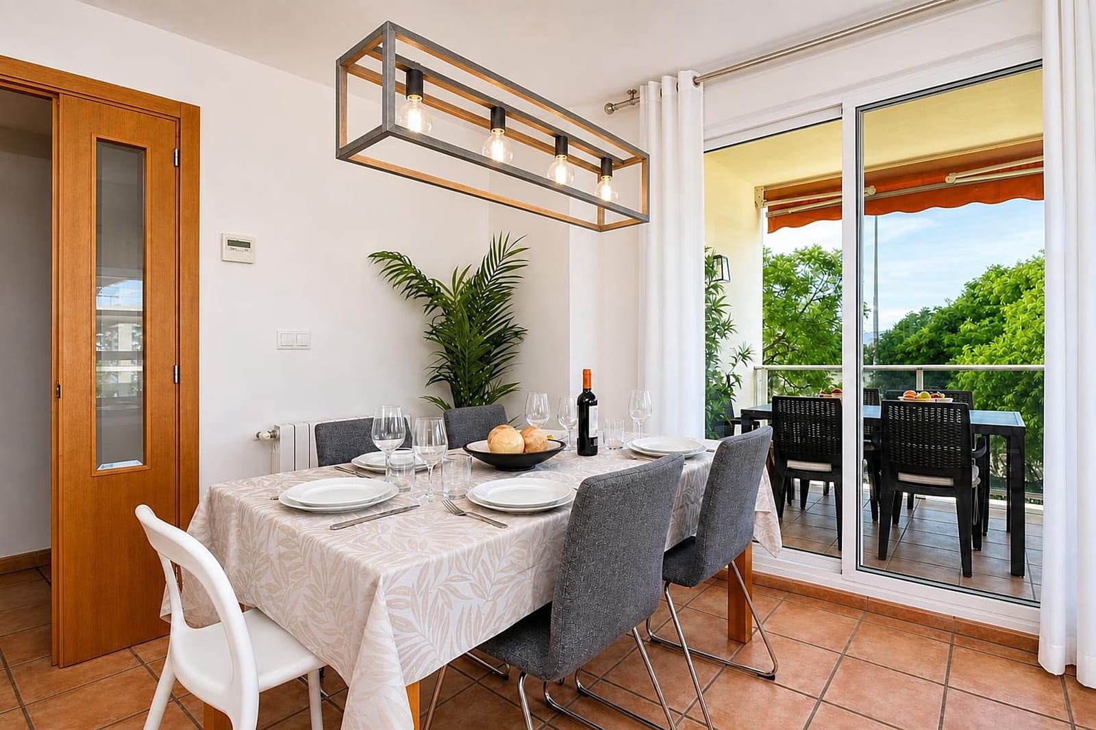 2 sypialnia Apartament na kwatery wakacyjne w Arenal z basenem - 458 € (Ref: 7258987)
