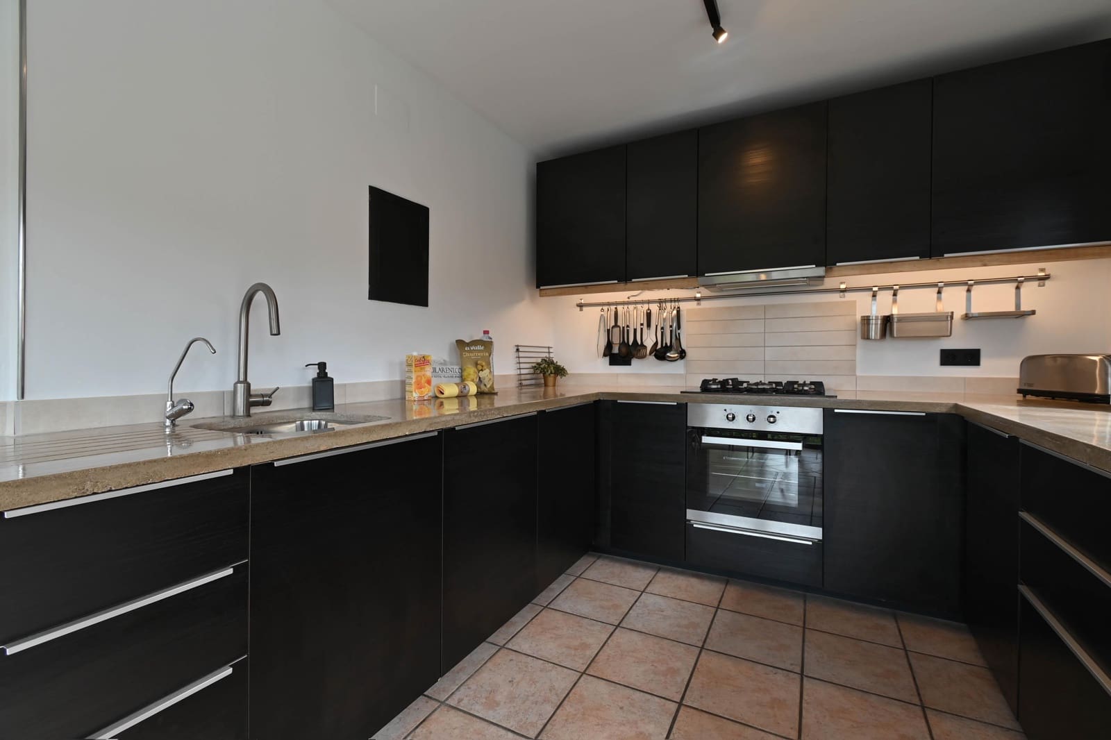 4 slaapkamer Villa voor vakantieverhuur in Benissa met zwembad garage - € 1.090 (Ref: 7316134)