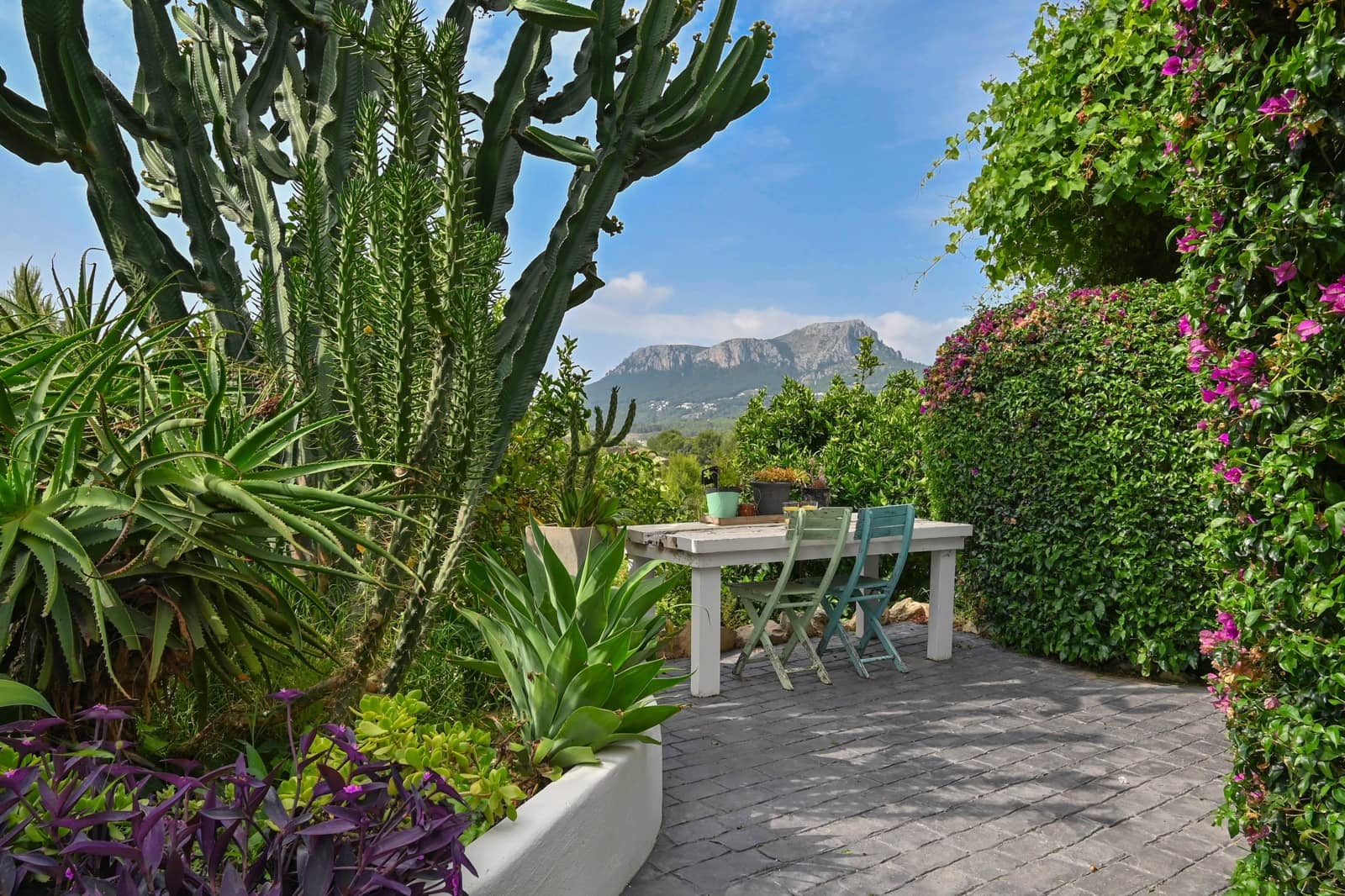 4 slaapkamer Villa voor vakantieverhuur in Benissa met zwembad garage - € 1.090 (Ref: 7316134)