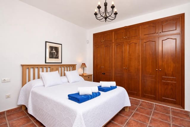 3 sypialnia Willa na kwatery wakacyjne w La Granadella  - Costa Nova, Javea / Xàbia z basenem garażem - 843 € (Ref: 7332231)