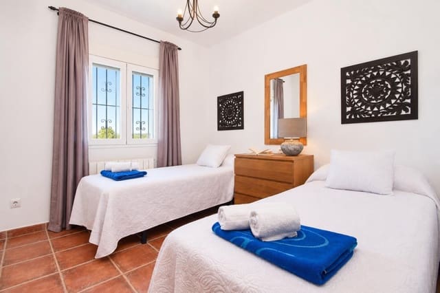 3 sypialnia Willa na kwatery wakacyjne w La Granadella  - Costa Nova, Javea / Xàbia z basenem garażem - 843 € (Ref: 7332231)