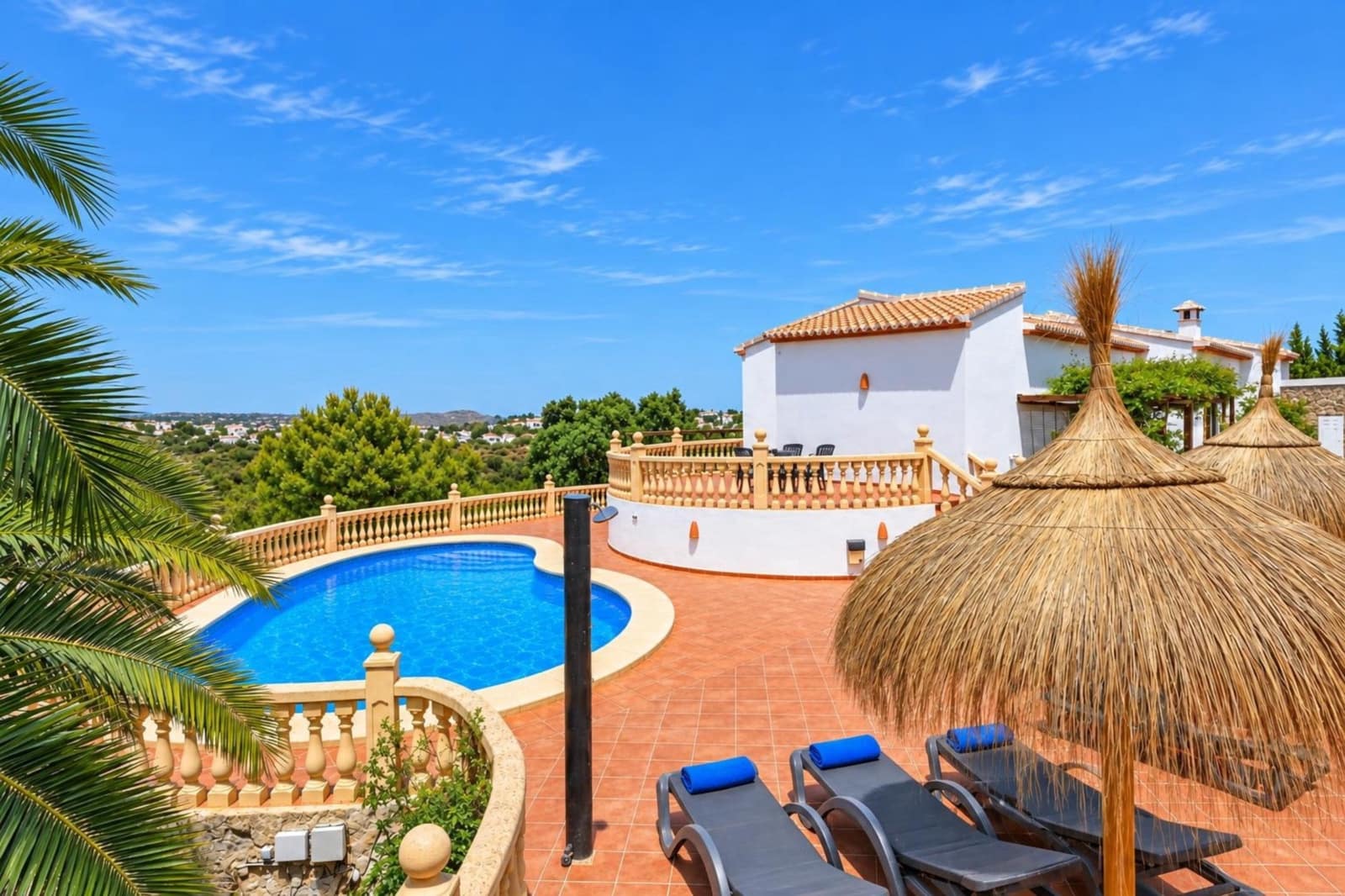 3 sovrum Villa för semesterbostäder i Javea / Xabia med pool garage - 843 € (Ref: 7332231)