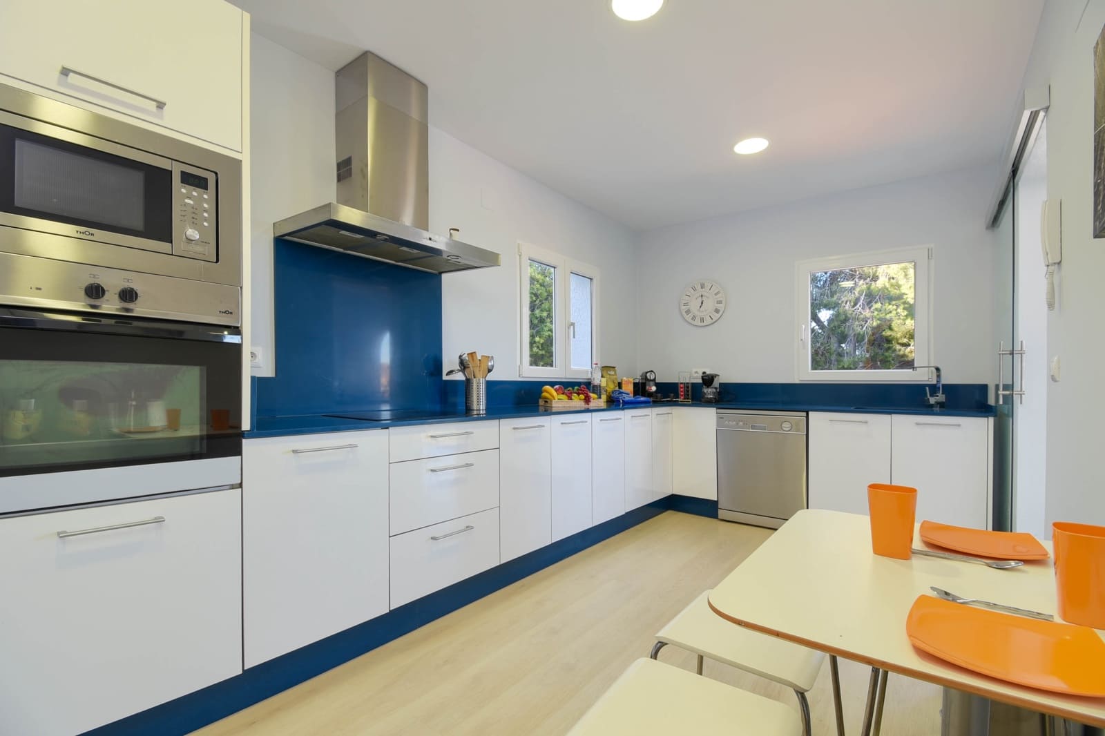   4 soveværelse   ferieVilla i Javea / Xabia   med   swimmingpool  garage  - € 1.237 (Ref: 7348174)