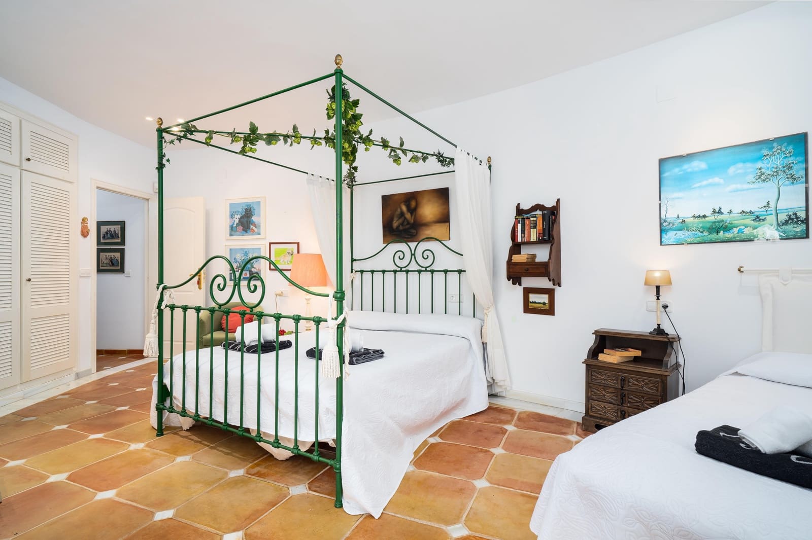 6 sypialnia Willa na kwatery wakacyjne w Ambolo z basenem garażem - 8 616 € (Ref: 7490405)