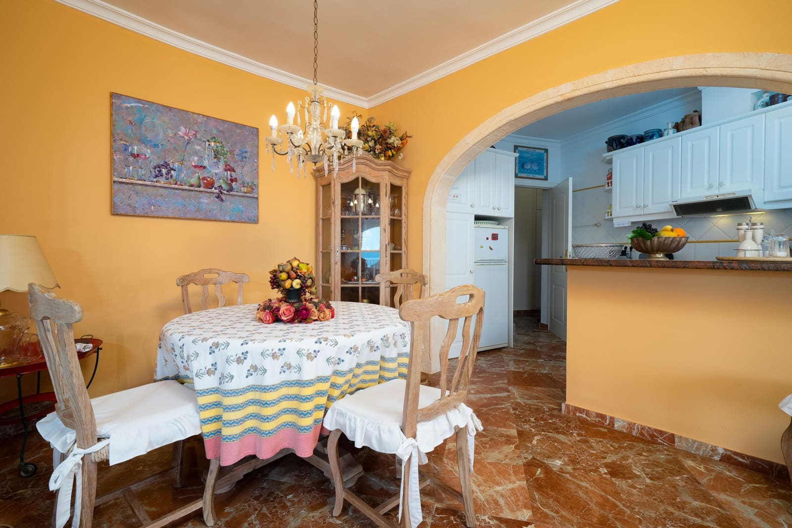 6 sypialnia Willa na kwatery wakacyjne w Ambolo z basenem garażem - 8 616 € (Ref: 7490405)