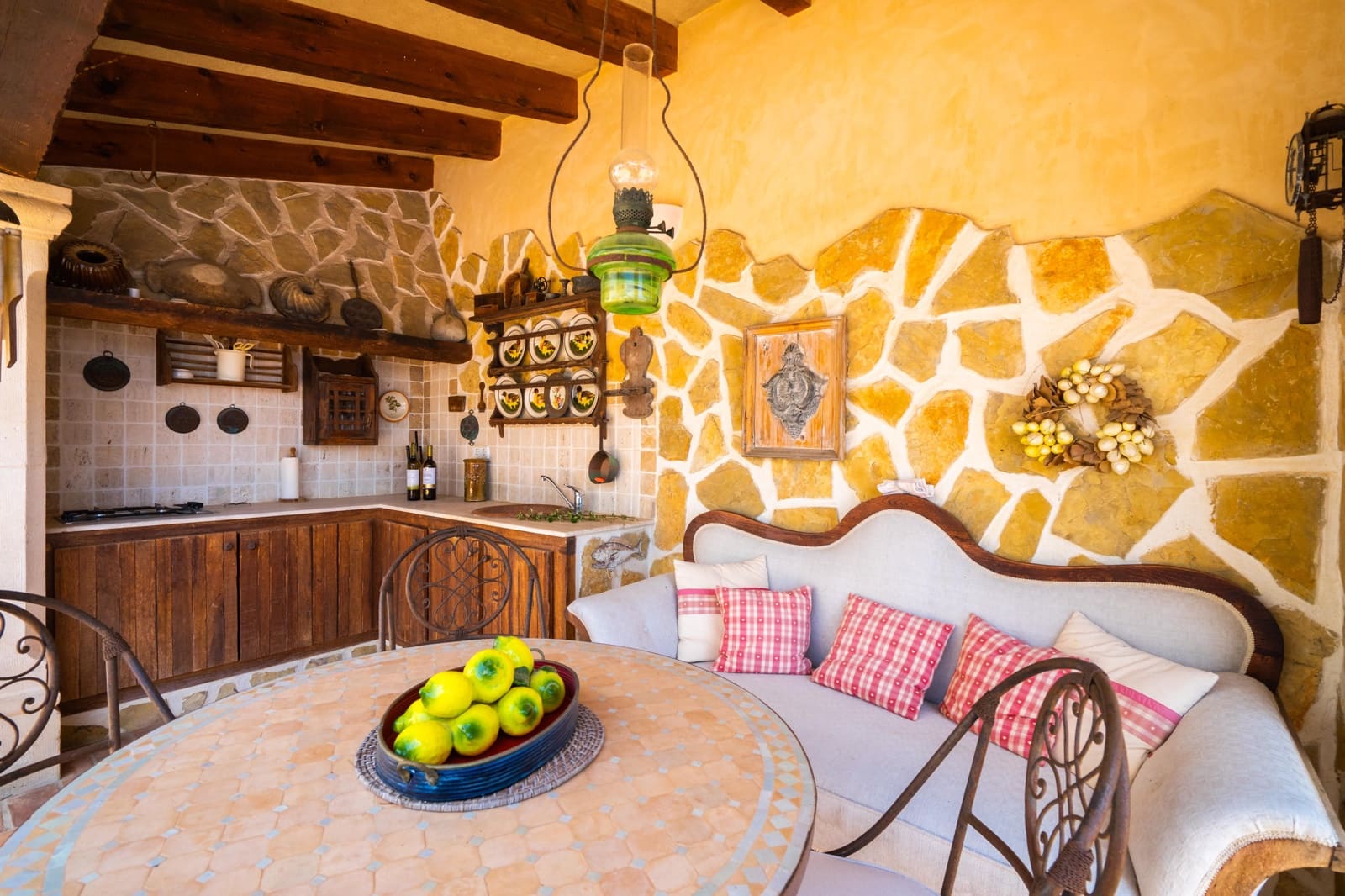 6 sypialnia Willa na kwatery wakacyjne w Ambolo z basenem garażem - 8 616 € (Ref: 7490405)