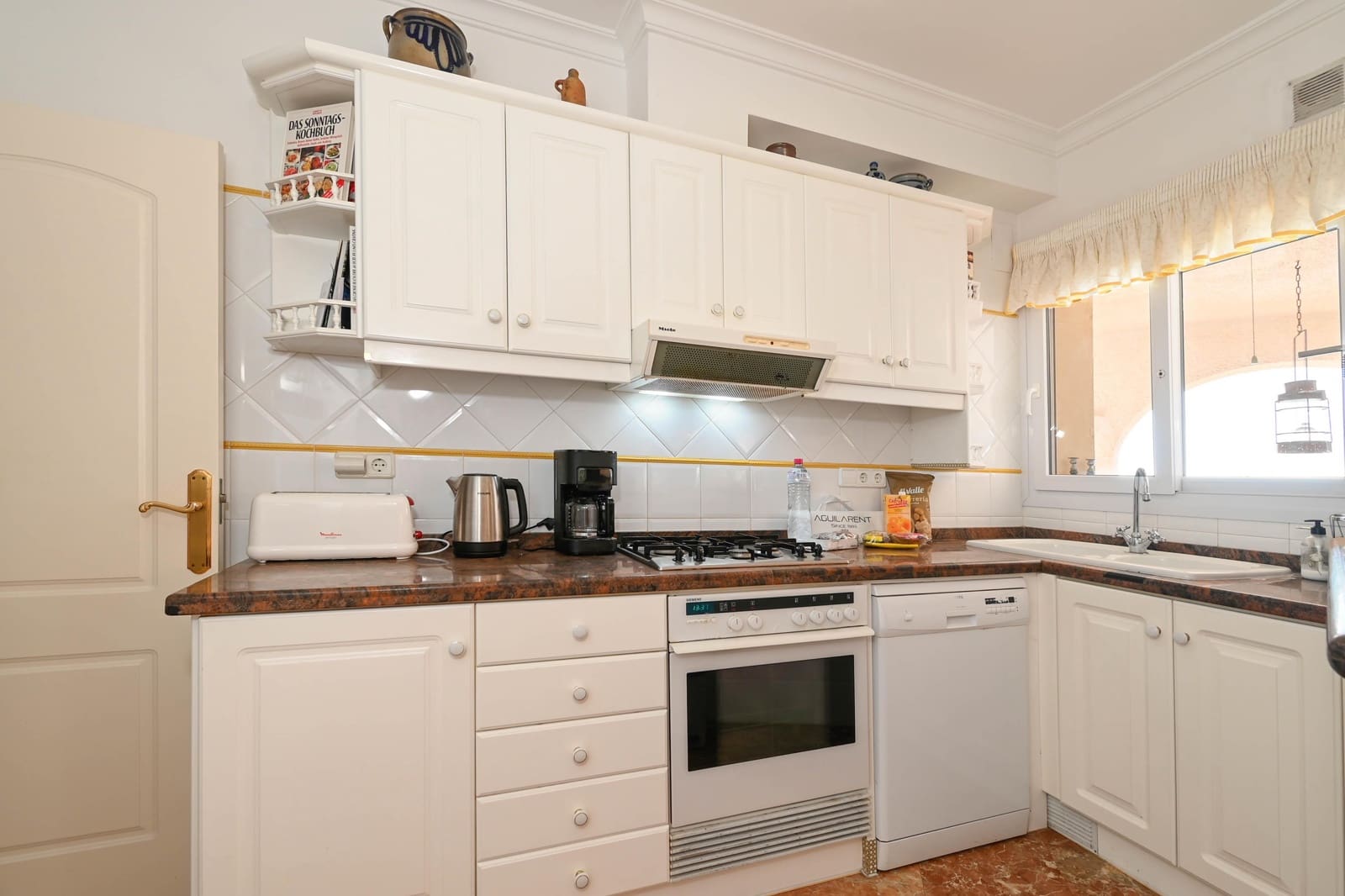 Chalet de 6 habitaciones en Ambolo en alquiler vacacional con piscina garaje - 8.616 € (Ref: 7490405)