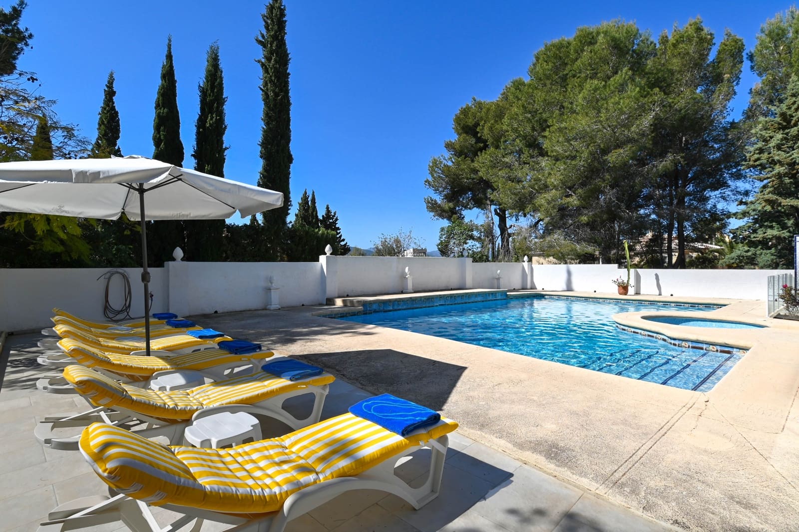 2 sovrum Villa för semesterbostäder i Javea / Xabia med pool garage - 682 € (Ref: 7494940)