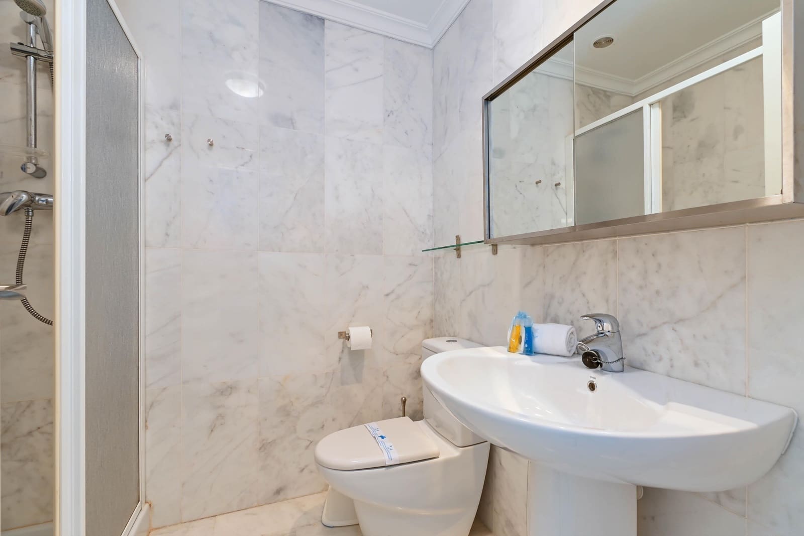 5 Zimmer Ferienapartment in Arenal mit Pool Garage - 1.183 € (Ref: 7643855)