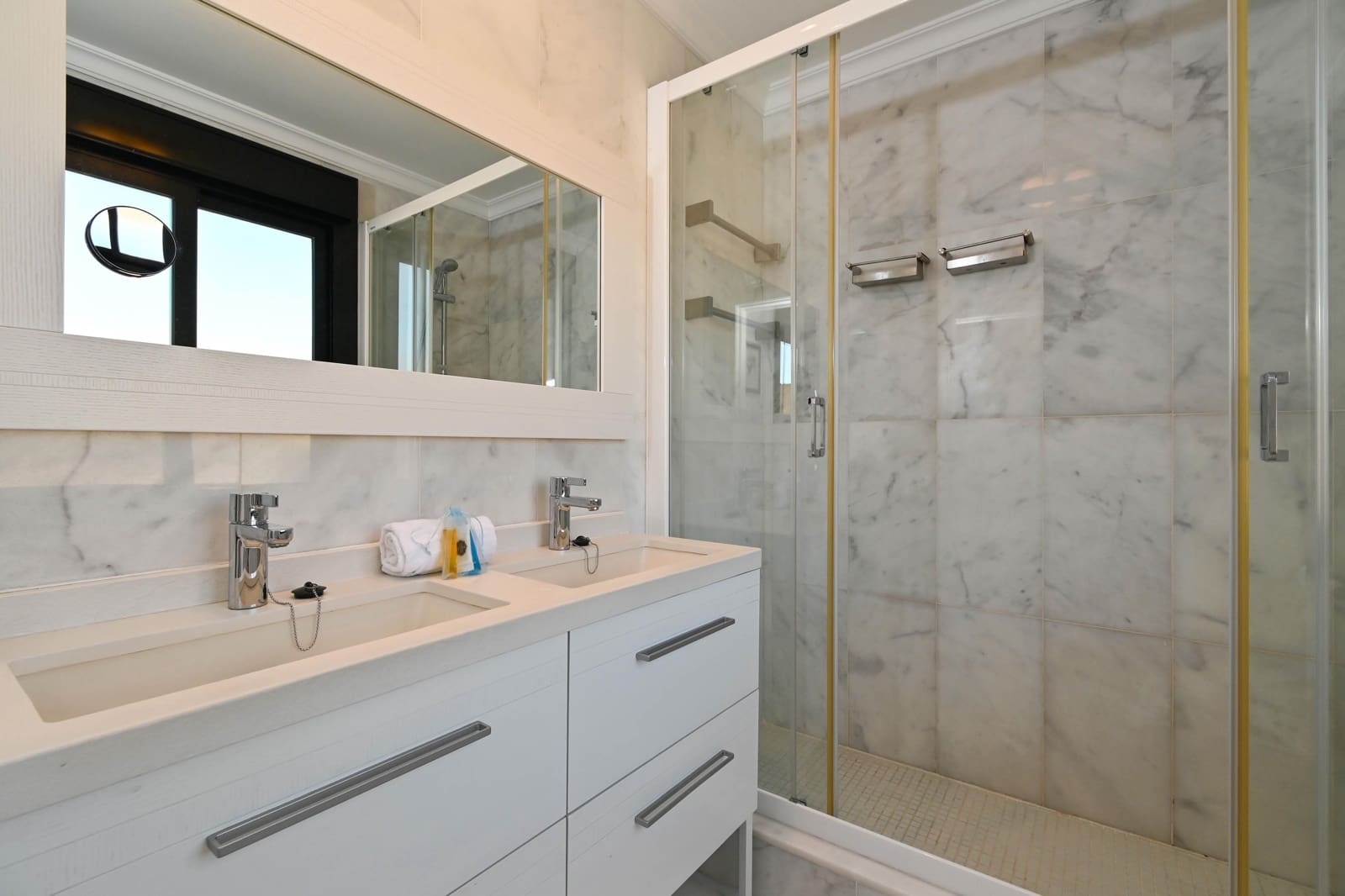 5 Zimmer Ferienapartment in Arenal mit Pool Garage - 1.183 € (Ref: 7643855)