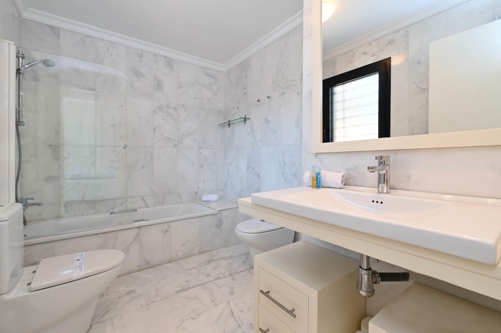 Apartamento de 5 habitaciones en Arenal en alquiler vacacional con piscina garaje - 1.183 € (Ref: 7643855)