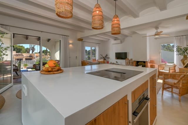 3 makuuhuone Huvila lomavuokrausta paikassa Cap Martí - El Tossalet - Pinomar, Javea / Xàbia mukana uima-altaan 
autotalli - 1 078 € (Ref: 7646738)