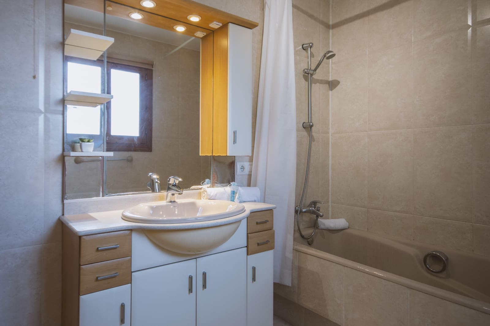 5 makuuhuone Huvila lomavuokrausta paikassa Javea / Xabia mukana uima-altaan 
autotalli - 1 559 € (Ref: 7843982)