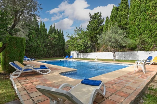 Chalet de 4 habitaciones en Montgó - Ermita, Javea / Xàbia en alquiler vacacional con piscina garaje - 943 € (Ref: 7870931)