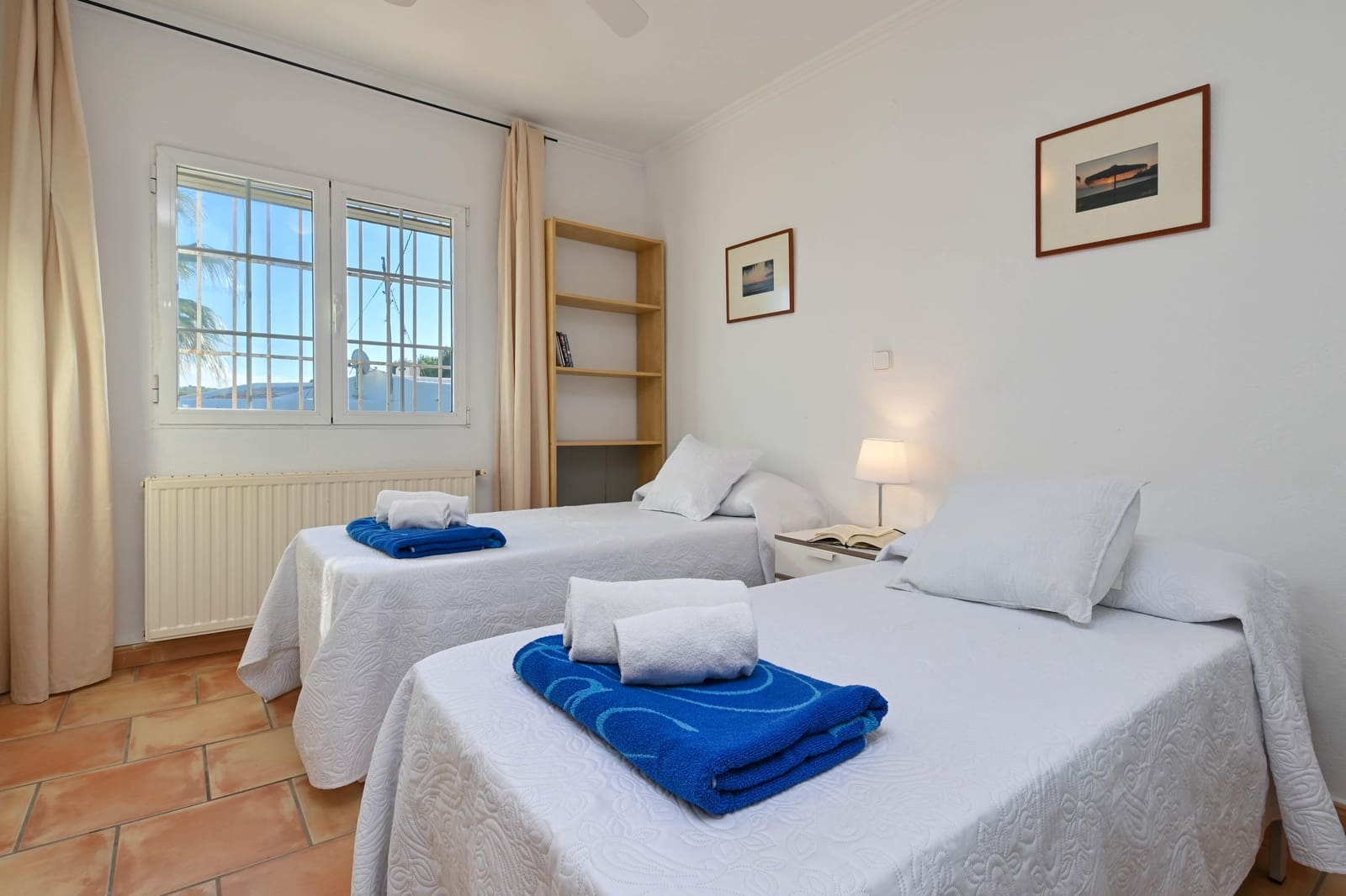 4 slaapkamer Villa voor vakantieverhuur in Javea / Xabia met zwembad garage - € 1.113 (Ref: 7977705)