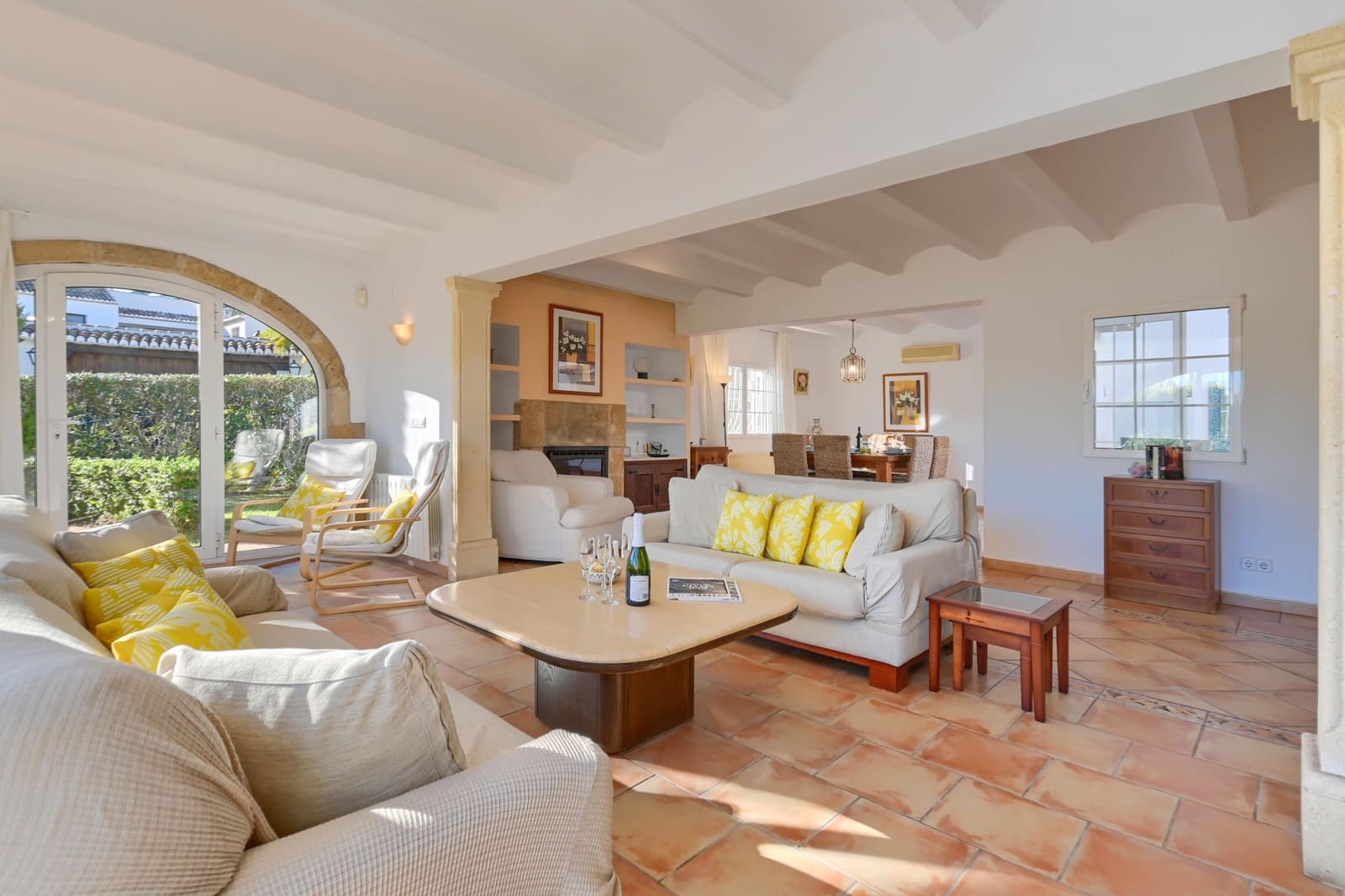 4 slaapkamer Villa voor vakantieverhuur in Javea / Xabia met zwembad garage - € 1.113 (Ref: 7977705)