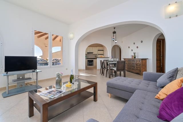 3 bedroom Villa for holiday rental in Cumbre del Sol, Benitachell / Benitatxell with pool - € 804 (Ref: 8015417)