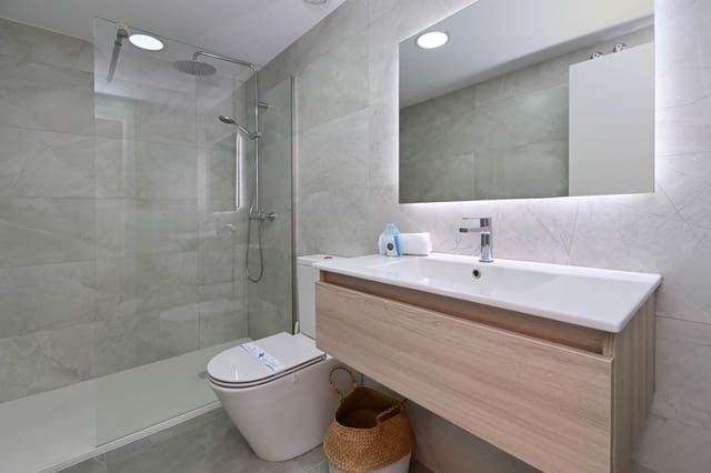   3 soveværelse   ferieLejlighed i Centro ciudad, Javea / Xàbia med   swimmingpool  garage  - € 633 (Ref: 8024806)