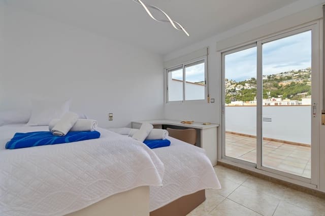 3 bedroom Apartment for holiday rental in Puerto, Javea / Xàbia with garage - € 704 (Ref: 8034740)