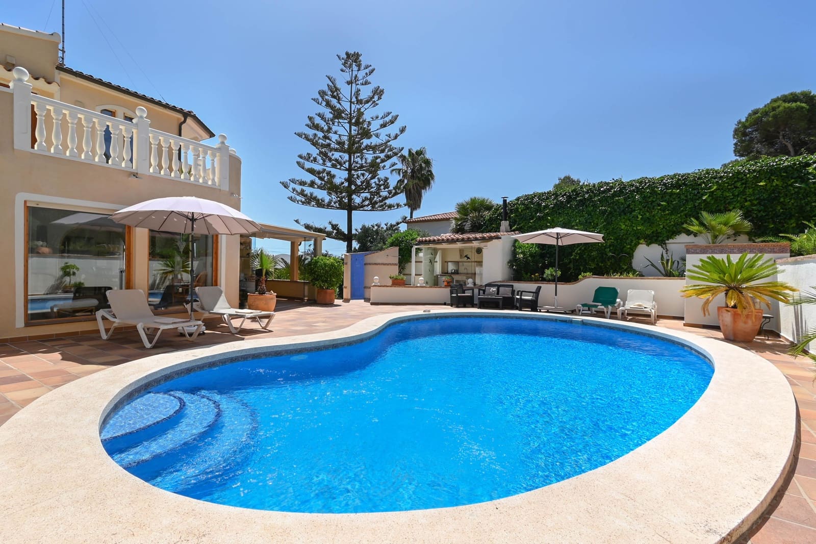 3 bedroom Villa for holiday rental in Javea / Xabia with pool garage - € 978 (Ref: 8061889)