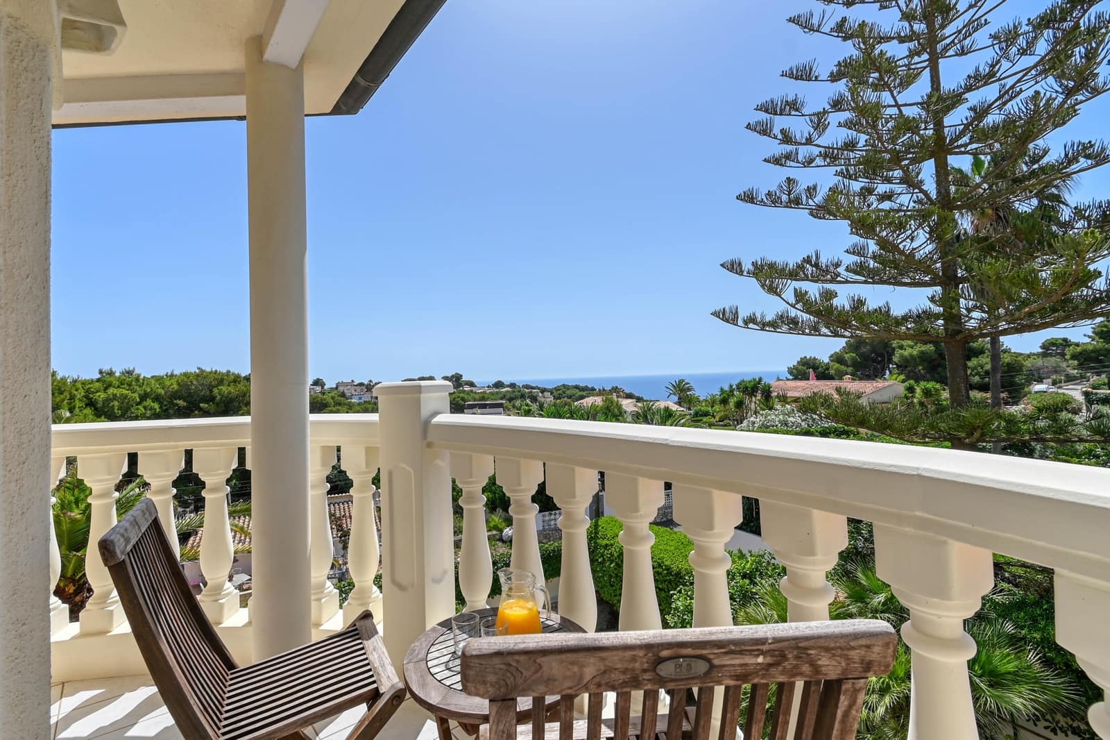 3 bedroom Villa for holiday rental in Javea / Xabia with pool garage - € 978 (Ref: 8061889)