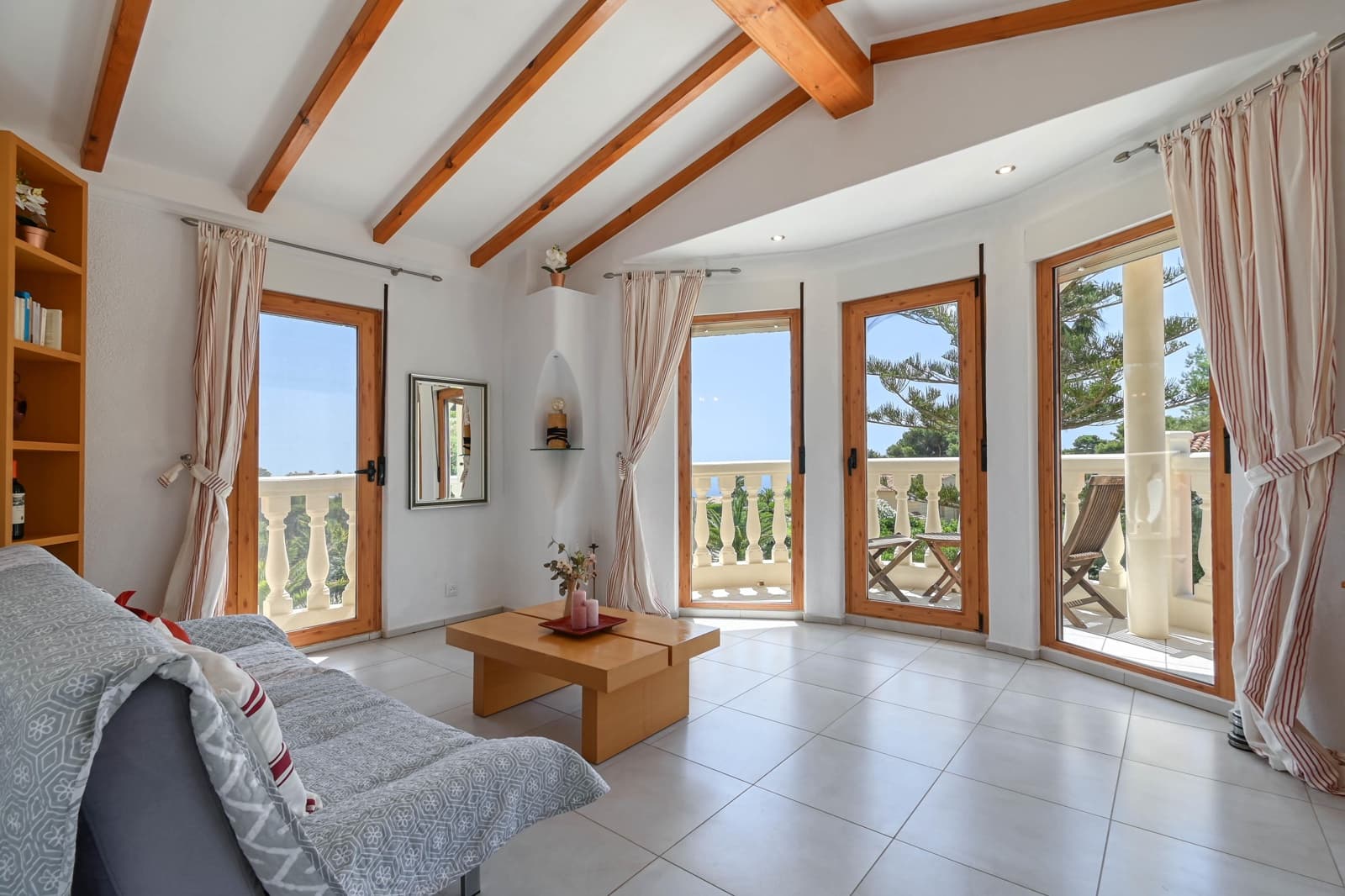3 bedroom Villa for holiday rental in Javea / Xabia with pool garage - € 978 (Ref: 8061889)