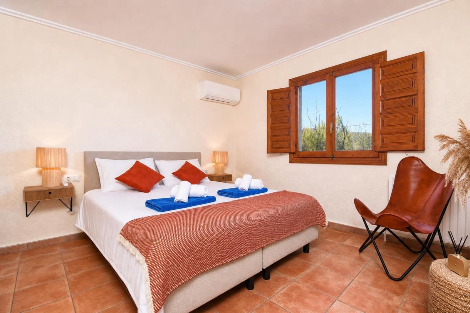   4 soveværelse   ferieVilla i Javea / Xabia   med   swimmingpool  garage  - € 1.090 (Ref: 8061891)
