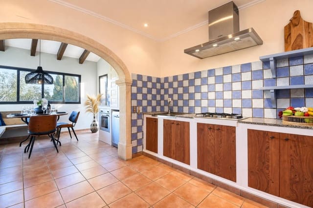 4 bedroom Villa for holiday rental in Partides comunes - Adsubia, Javea / Xàbia with pool garage - € 1,090 (Ref: 8061891)