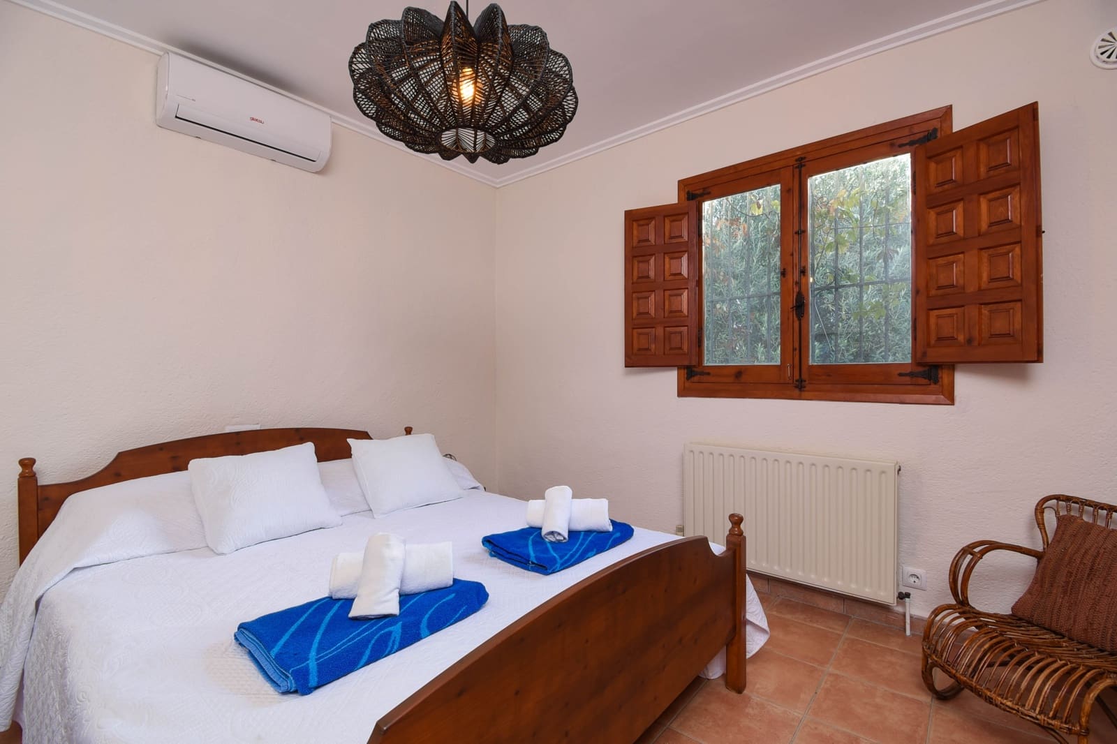 3 slaapkamer Villa voor vakantieverhuur in Javea / Xabia met zwembad garage - € 813 (Ref: 8061892)