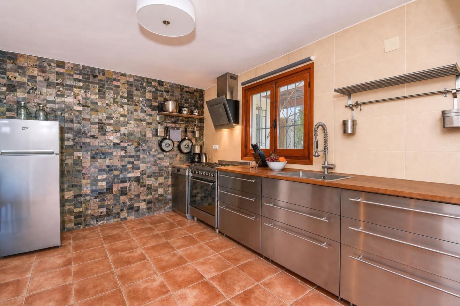 3 bedroom Villa for holiday rental in Javea / Xabia with pool garage - € 950 (Ref: 8061892)