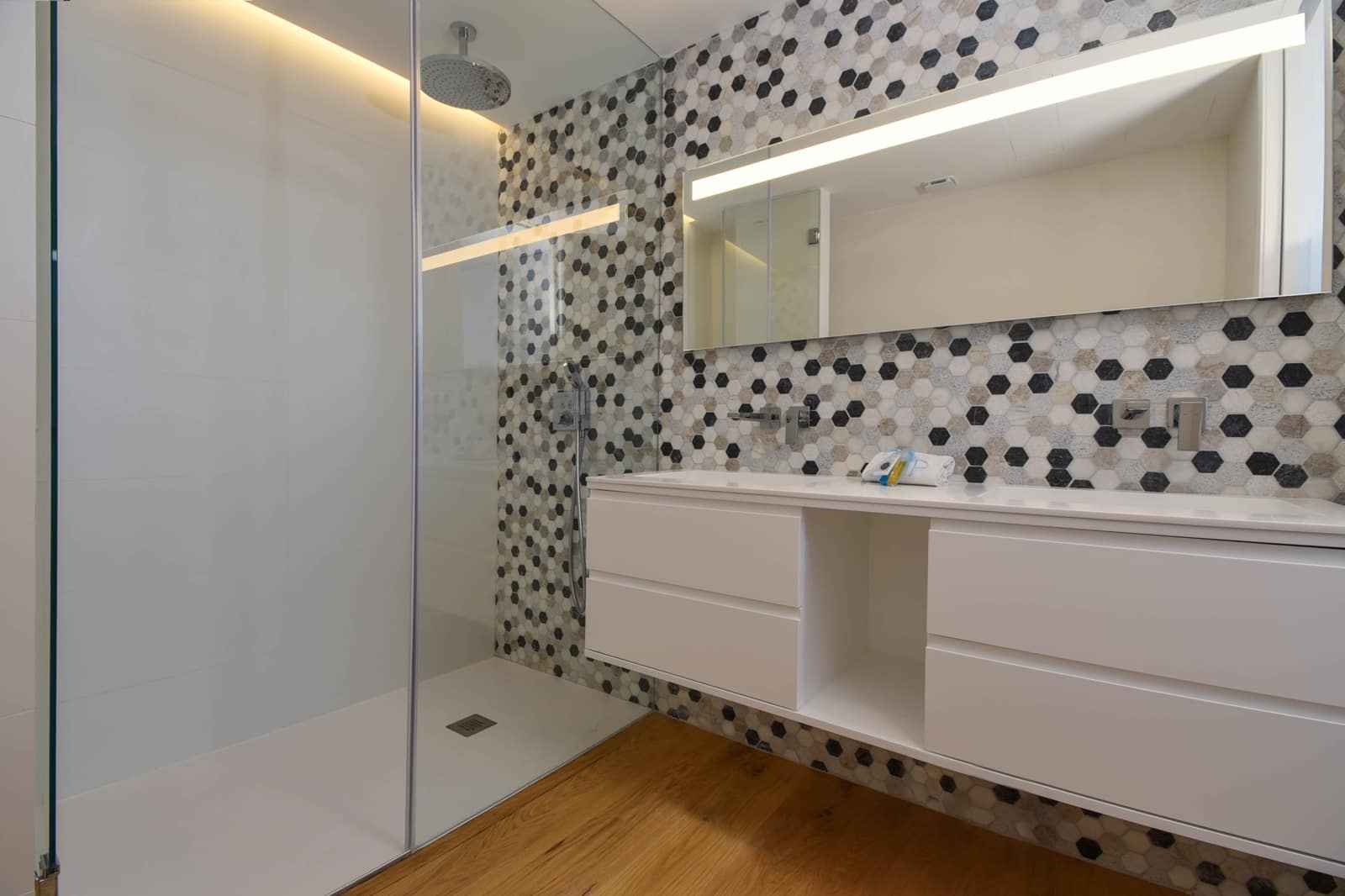 4 slaapkamer Villa voor vakantieverhuur in Cumbre del Sol met zwembad garage - € 1.615 (Ref: 8061893)