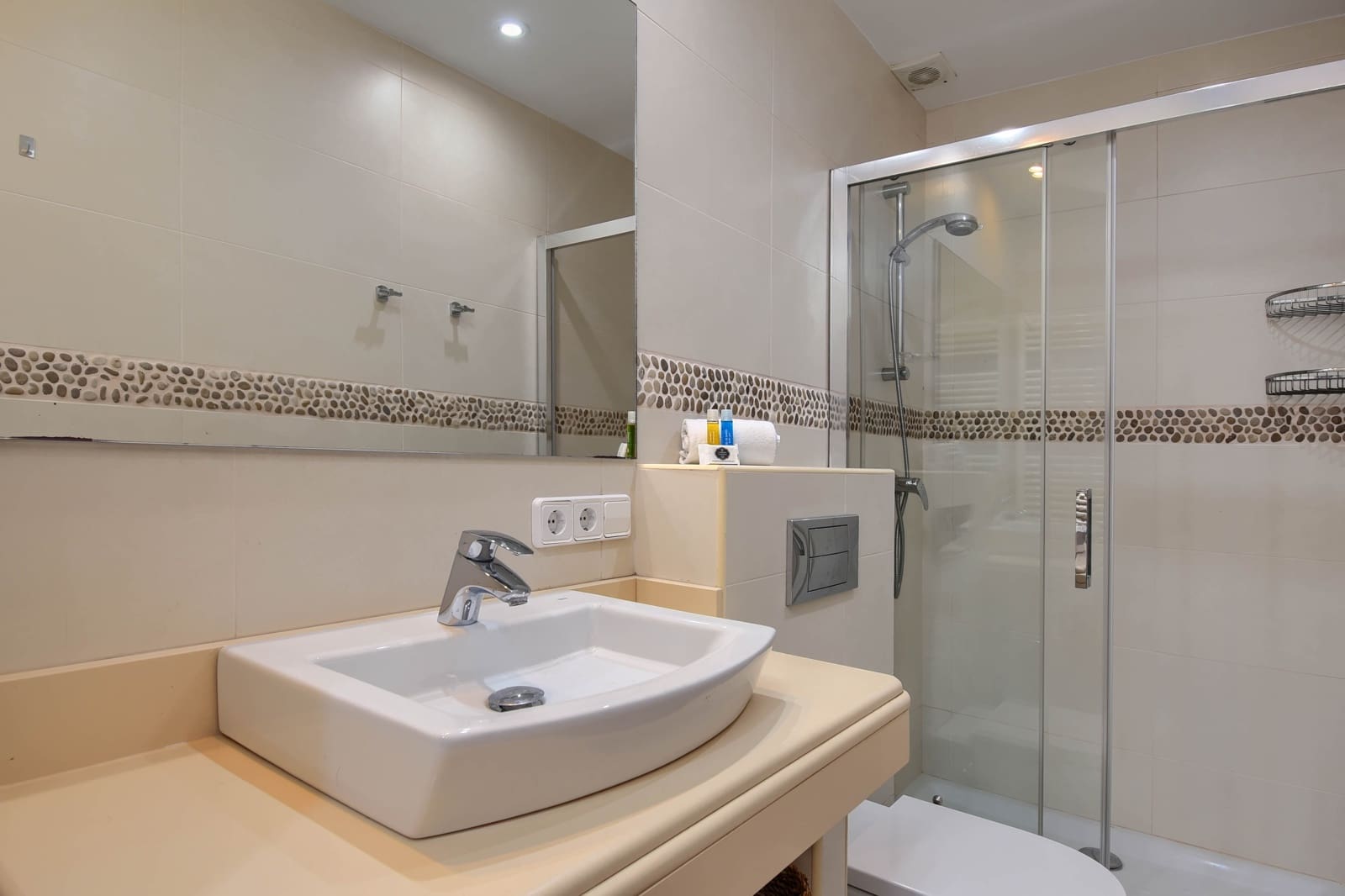 4 soverom Villa til salgs i Javea / Xabia med svømmebasseng garasje - € 1 611 (Ref: 8061895)