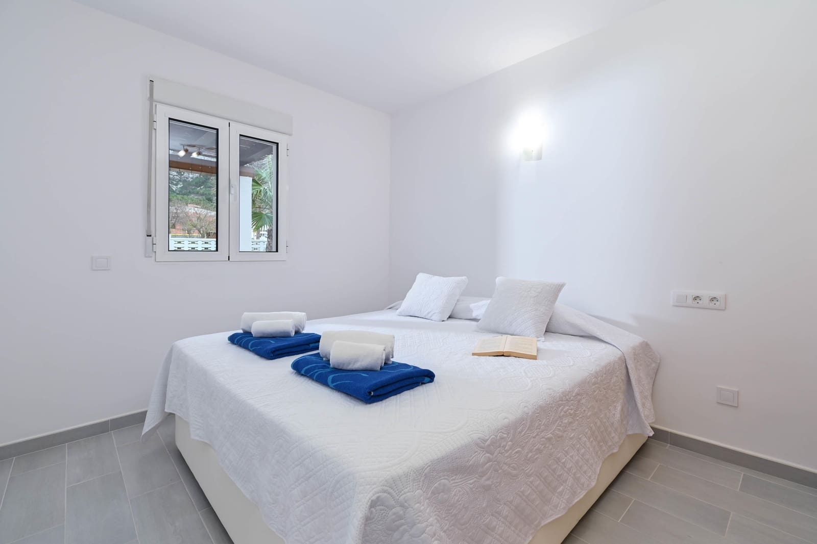 3 quarto Moradia para arrendamento para férias em Denia com piscina Garagem - 1 029 € (Ref: 8137649)