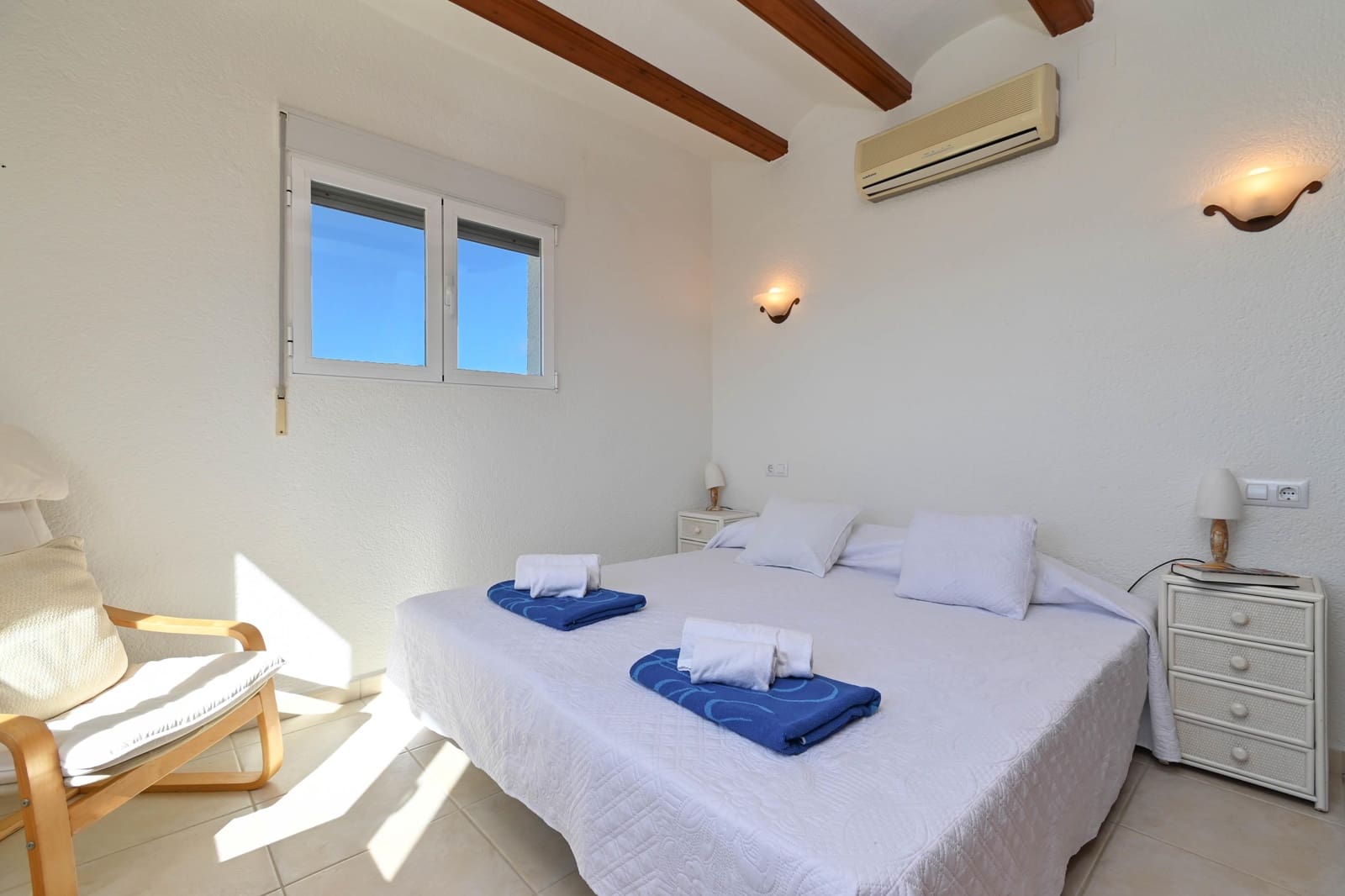 3 quarto Casa em Banda para arrendamento para férias em Javea / Xabia com piscina Garagem - 839 € (Ref: 8147208)