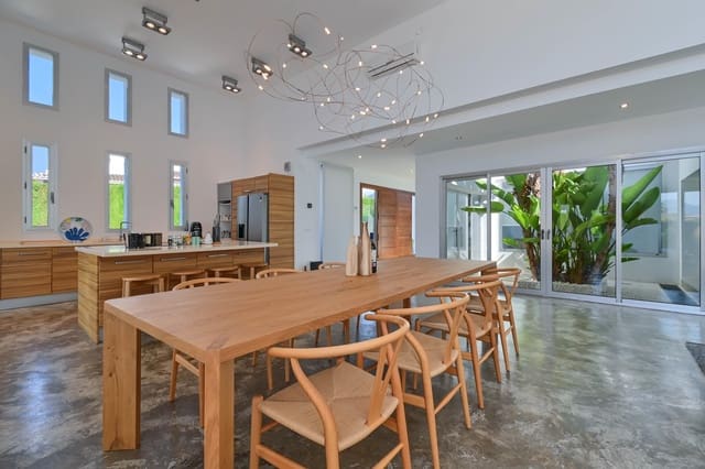 3 slaapkamer Villa voor vakantieverhuur in Montgó - Ermita, Javea / Xàbia met zwembad garage - € 1.395 (Ref: 8176570)