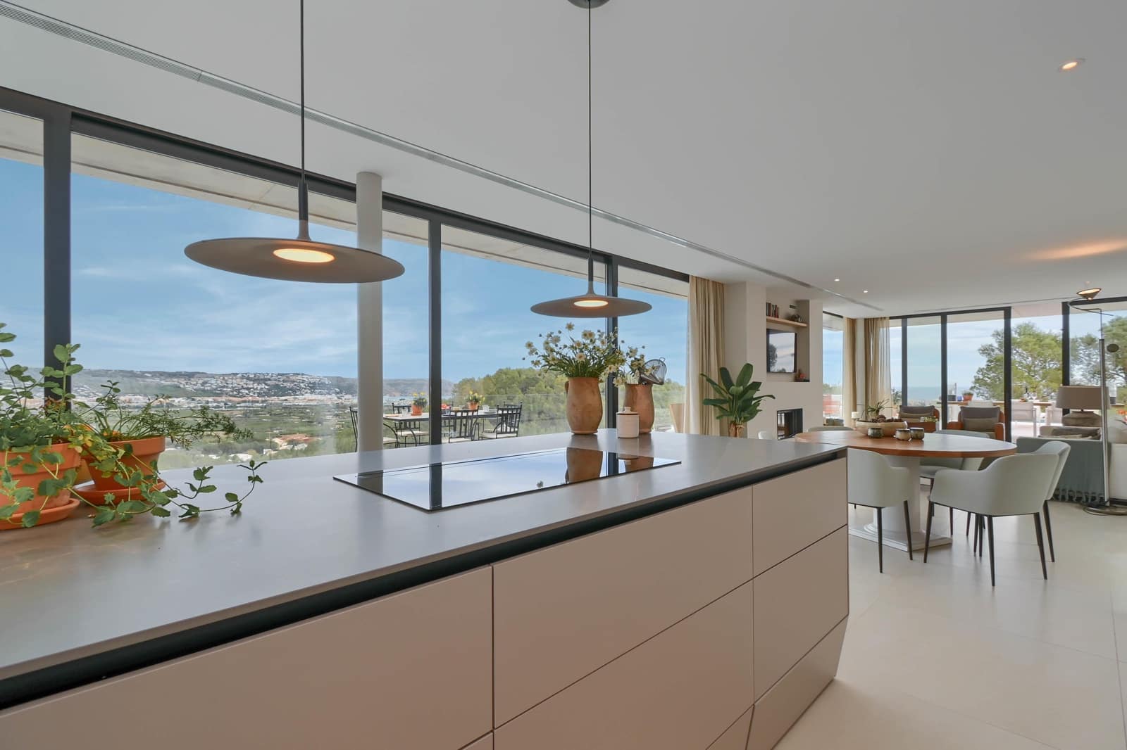 4 slaapkamer Villa voor vakantieverhuur in Javea / Xabia met zwembad garage - € 2.345 (Ref: 8200883)