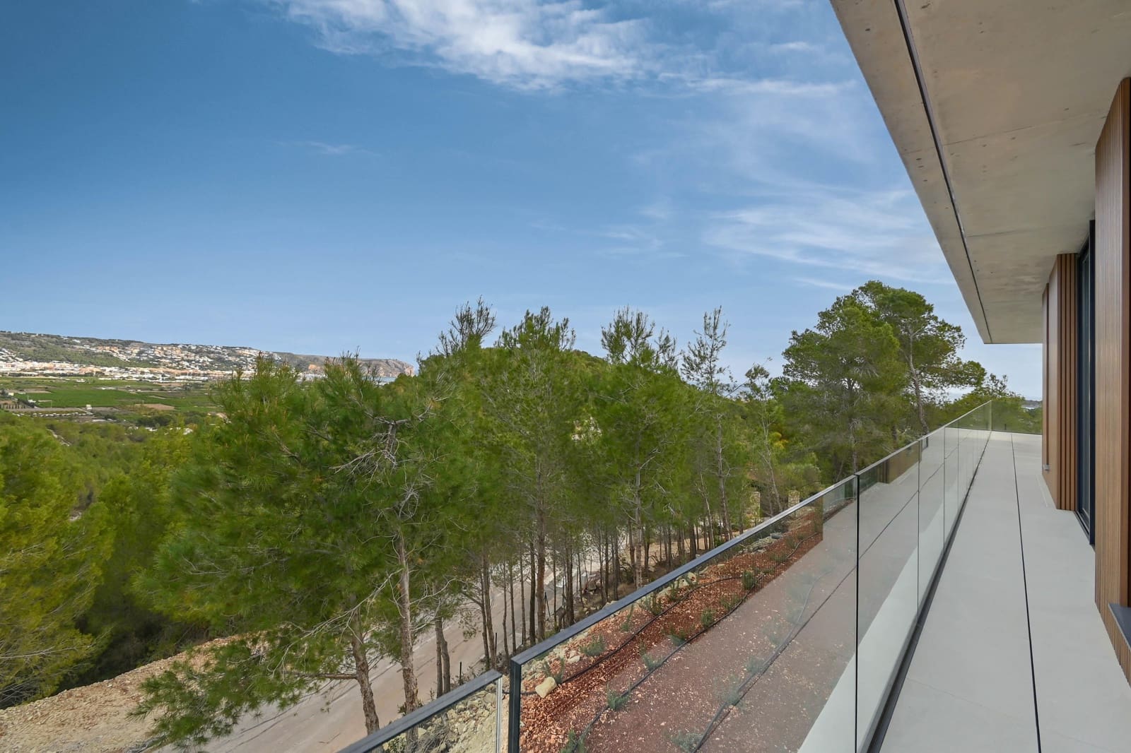 4 slaapkamer Villa voor vakantieverhuur in Javea / Xabia met zwembad garage - € 2.345 (Ref: 8200883)