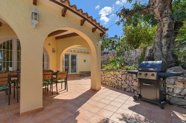 3 Zimmer Ferienvilla in Benissa mit Pool Garage - 955 € (Ref: 8246821)