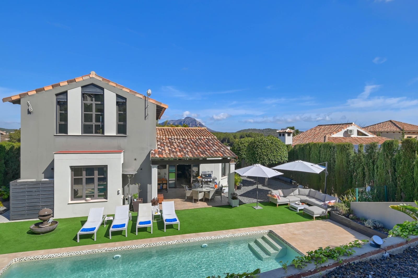 3 makuuhuone Huvila lomavuokrausta paikassa Javea / Xabia mukana uima-altaan 
autotalli - 1 071 € (Ref: 8278392)