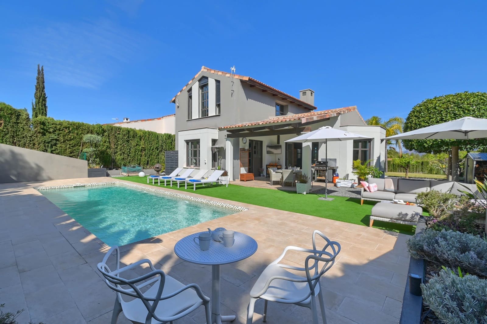 3 makuuhuone Huvila lomavuokrausta paikassa Javea / Xabia mukana uima-altaan 
autotalli - 1 071 € (Ref: 8278392)