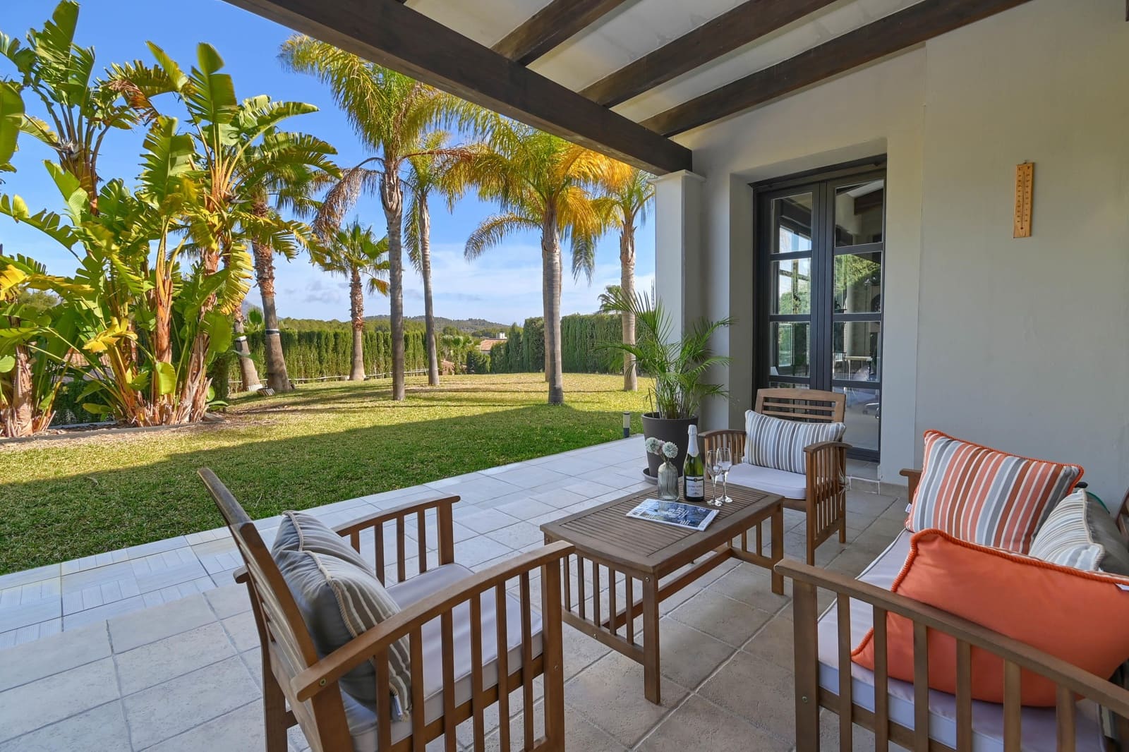 3 makuuhuone Huvila lomavuokrausta paikassa Javea / Xabia mukana uima-altaan 
autotalli - 1 071 € (Ref: 8278392)