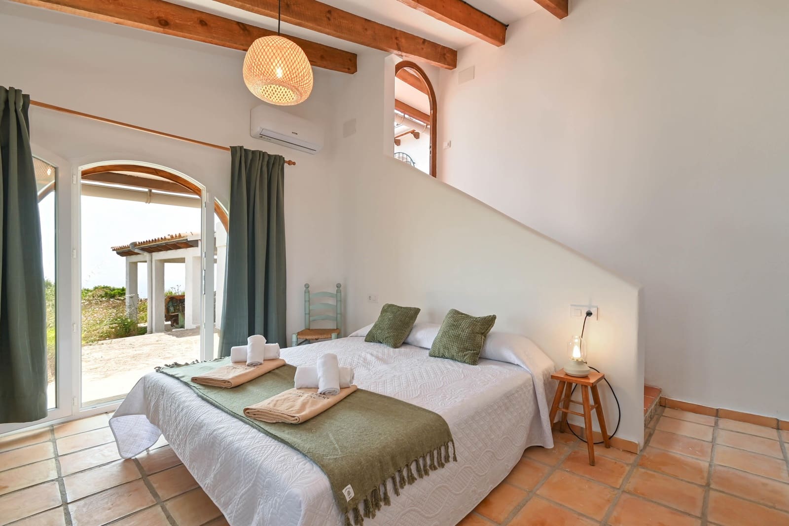 3 camera da letto Villa da affitare come casa vacanza in Cumbre del Sol con piscina garage - 692 € (Rif: 8327342)